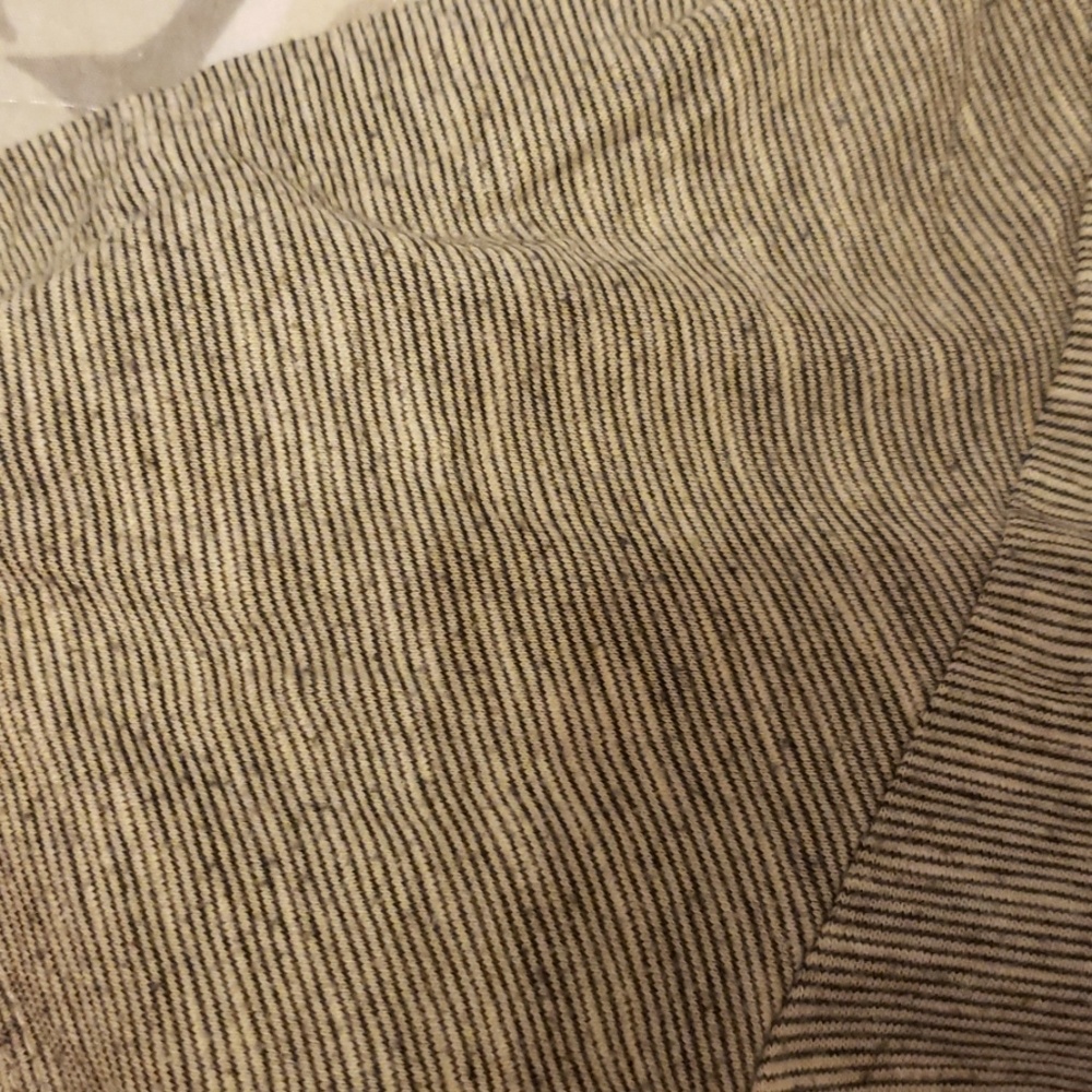 Lularoe tee - Picture 3 of 3